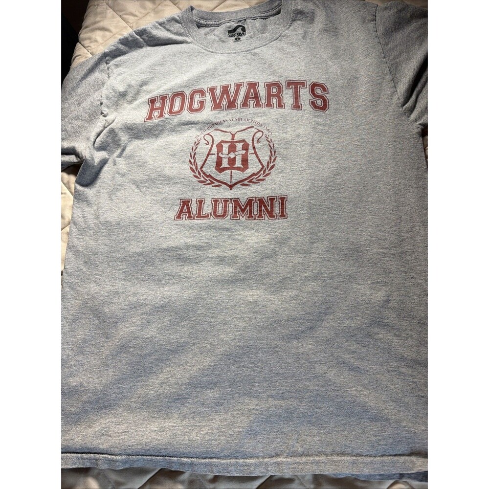 Vintage Harry Potter Hogwarts Alumni Gray Men's Size Large Shirt
